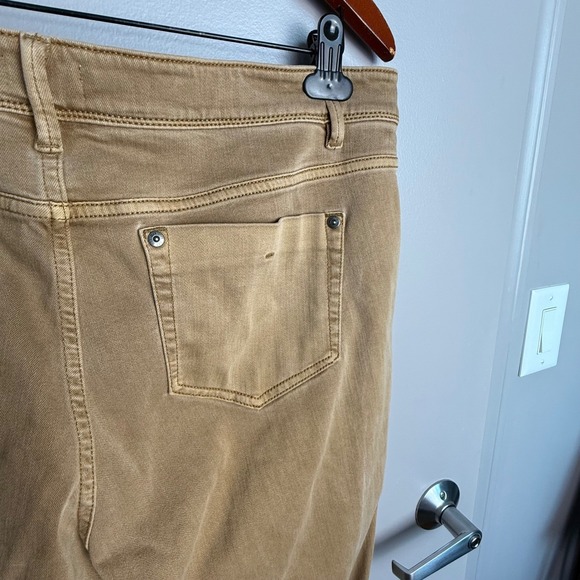 J Jill Authentic Fit Slim Ankle Tan Wash Denim Jeans Womens Size 12 - Picture 6 of 9